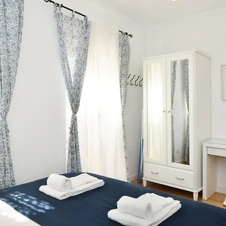 Santana 3 - Checkinhome * Lisbon